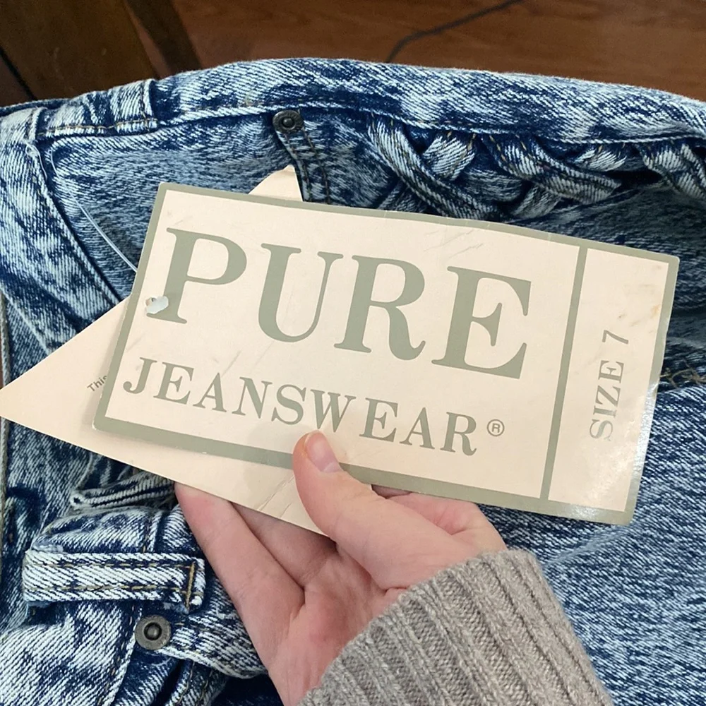 Pure Jeanswear high rise acid wash mom jeans with lattice accents vintage size 7